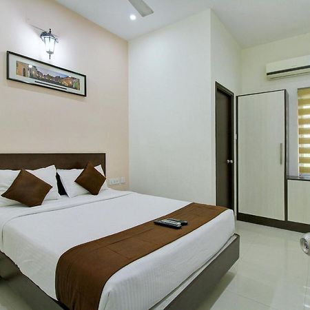 Rd Towers Hotel Madras Buitenkant foto