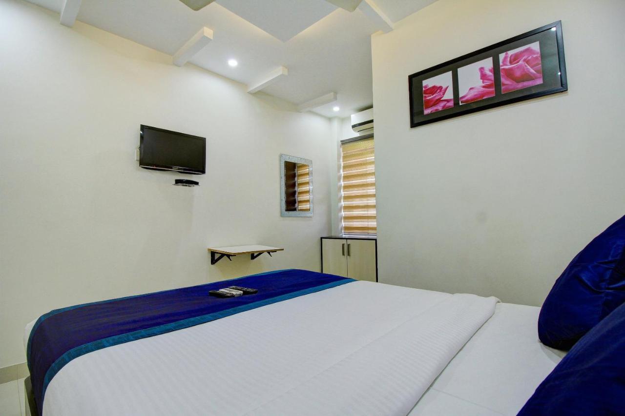 Rd Towers Hotel Madras Buitenkant foto