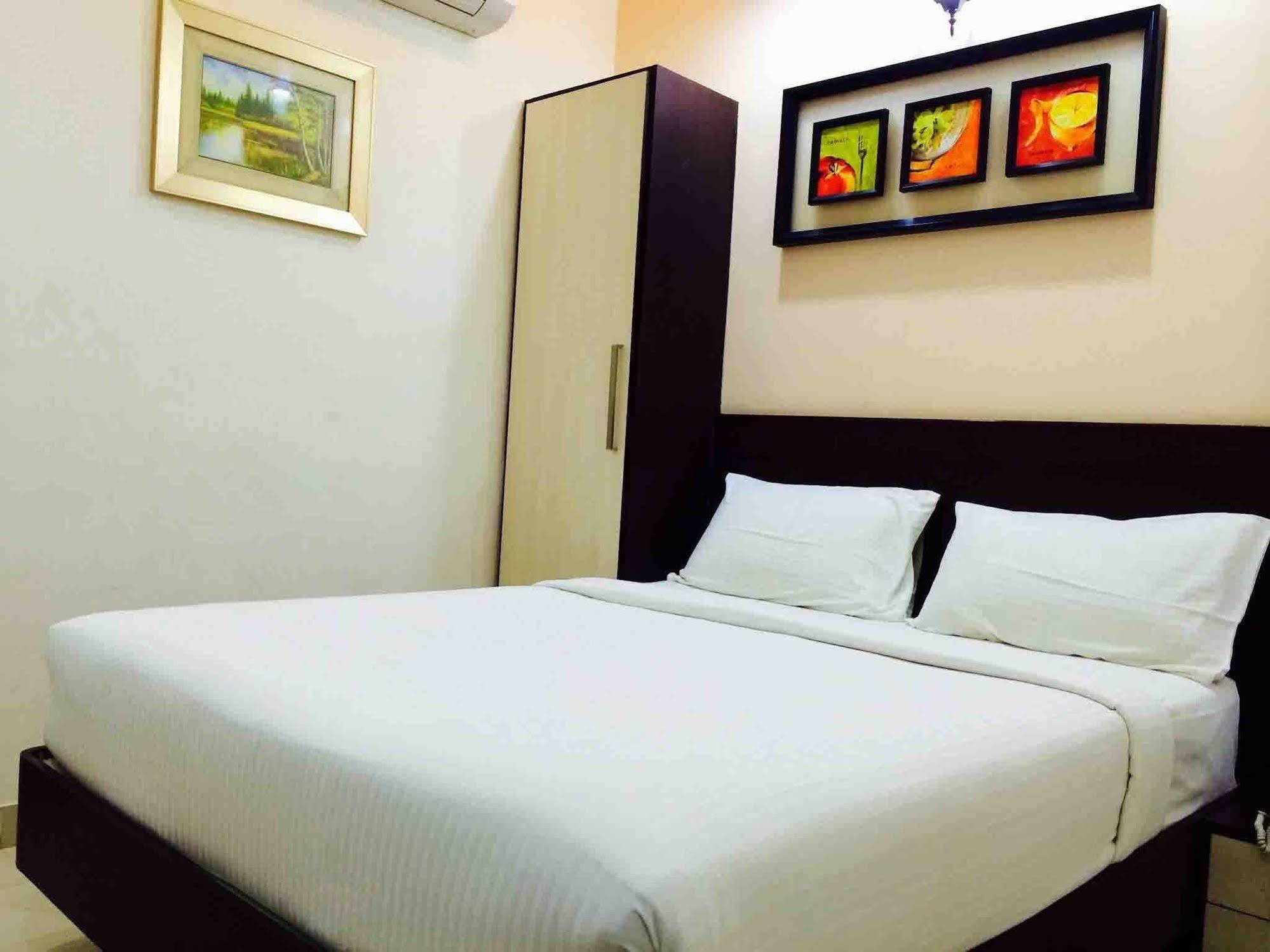Rd Towers Hotel Madras Buitenkant foto