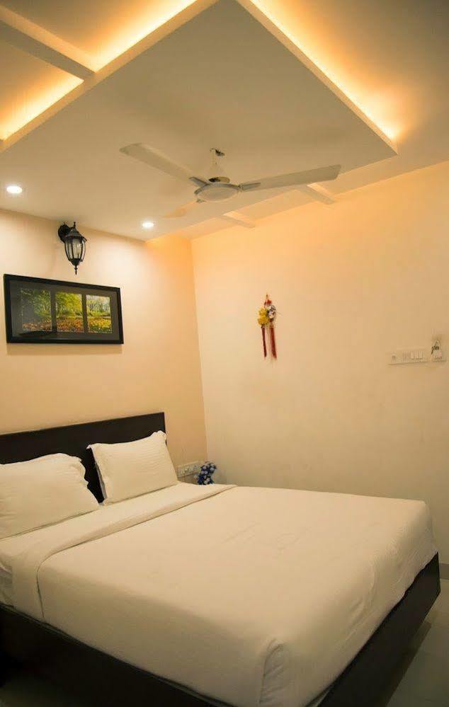 Rd Towers Hotel Madras Buitenkant foto