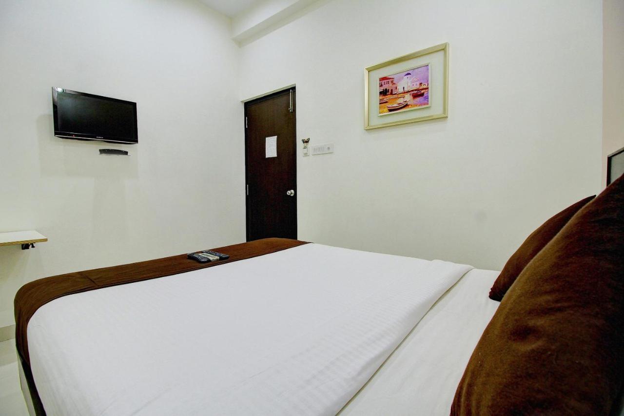 Rd Towers Hotel Madras Buitenkant foto